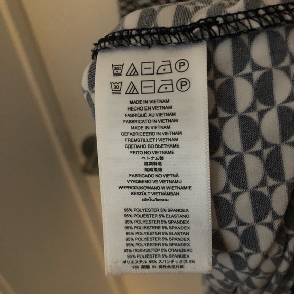 Michael Kors dress. Navy and white. Gold chain. medium - Picture 4 of 4